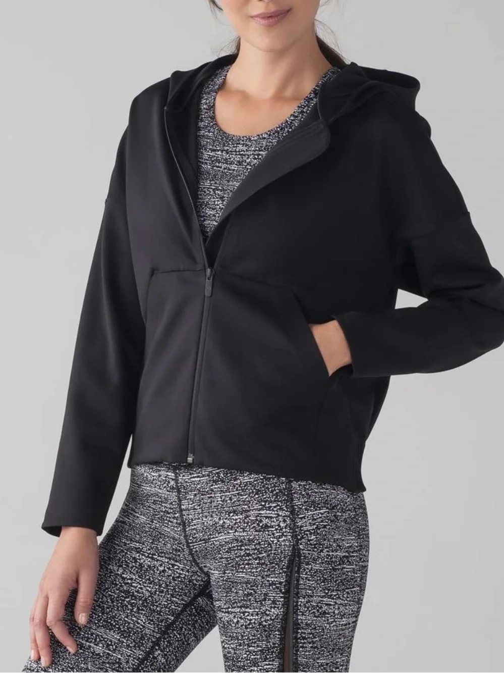 Lululemon Shaped Jacket Black Size 8